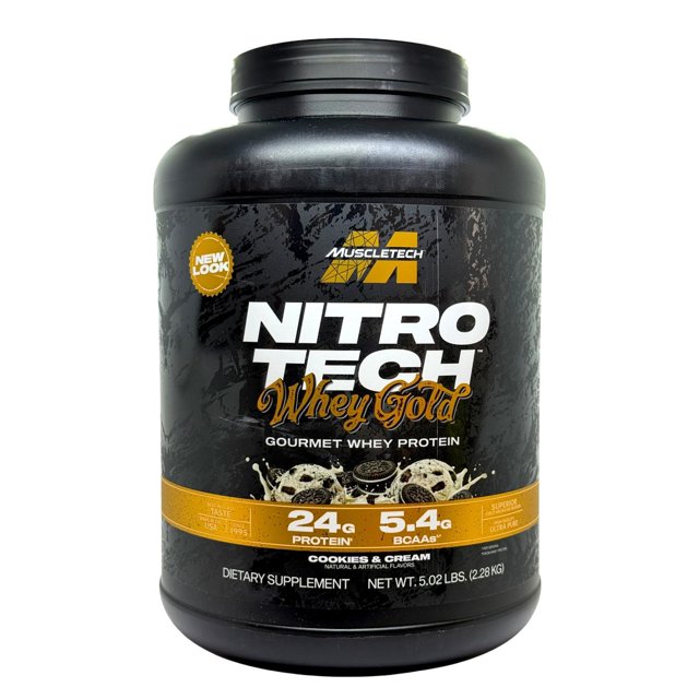 nitrotech whey gold 5 lbs cookies and cream muscletech Frontal view of a 5 lb black MuscleTech NitroTech Whey Gold tub with cookies and cream label, bold white 'NITRO TECH' and gold 'Whey Gold' lettering, label band showing 24 g proteína y 5.5 g BCAA por porción, screw-top lid and textured black label on plain fondo; tamaño compacto often usado para llevar a entrenamientos cortos.