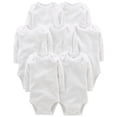 thumbnail image 1 of Body Simple Joys by Carter's de manga larga para bebés de 0 a 3 meses, 1 of 3