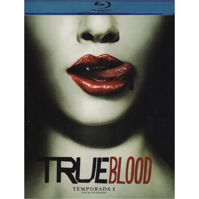 true blood warner bros primera temporada 1 blu-ray; cubierta frontal con primer plano de boca femenina, labios rojos brillantes y lengua afuera con una gota de sangre, logotipo "TRUEBLOOD" centrado en la mitad inferior y banda azul de Blu-ray en el borde superior. Serie de fantasía y drama en formato Blu-ray, suitable para coleccionistas y archivo de temporada.