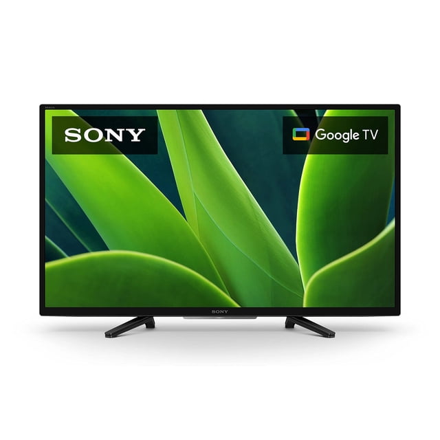 televisor sony serie w830k de 32 pulgadas y 720p hd led hdr con google tv 2022 televisor 32" 720p HDR con Google TV; vista frontal centrada de pantalla LED negra con bisel delgado y patas en V invertida, logotipo Sony en el bisel inferior y emblema Google TV en la esquina superior; imagen de demostración con tonos verdes en pantalla, relación de aspecto 16:9, control por voz y compatibilidad con Asistente de Google y Alexa.
