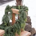 thumbnail image 4 of Guirnalda navideña LED con 50 luces blancas cálidas | Guirnalda de pino cedro artificial de 2,7 m para repisa de chimenea | Decoración navideña para interiores y exteriores con 140 puntas, 4 of 5