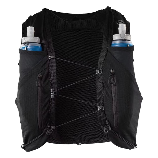 chaleco de hidratación chaleco de agua mochila de 12l de capacidad para hombres y mujeres paquete de hidratación para s chaleco de running negro, vista frontal centrada con malla trasera y paneles de poliéster; silueta tipo chaleco con cordón elástico cruzado, tirantes y correa de pecho ajustable, 10 bolsillos frontales con dos botellas deportivas visibles y cremalleras; compartimento trasero para vejiga compatible con bolsas de 2 L; adecuado para ciclismo, trail y maratones y a menudo usado para entrenamientos de resistencia.