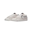 thumbnail image 3 of Tenis Nike Blazer Low 77 PRM Hombre Beige 28 DQ7671-001, 3 of 4