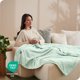 thumbnail image 4 of Bare Home Manta de Felpa Polar de 300 G/M², Microfibra Mullida, Suave y Afelpada, Tamaño Twin/Twin XL, Color Menta Primaveral, 4 of 7