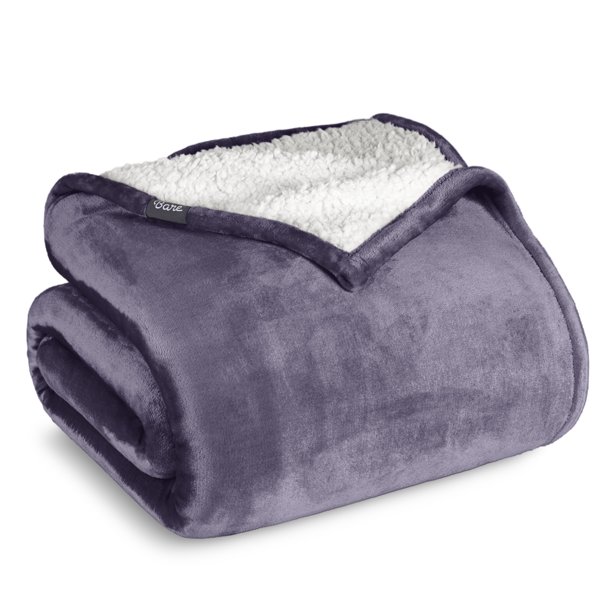 Bare Home Manta de Cama de Felpa Sherpa Mullida y Suave, Reversible, Liviana, Tamaño Matrimonial/queen, Color Violeta Polvoriento