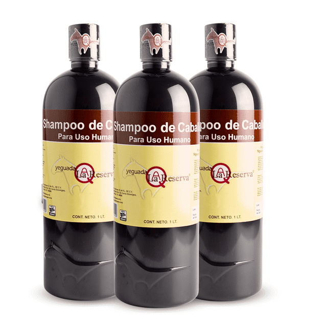shampoo de caballo negro para uso humano yeguada la reserva 3 litros yeguada la reserva ideal para todo tipo de cabello/estimula el crecimiento, fortalecimiento y brillo/ 3 l Tres botellas negras frontales (presentación 3 L) con etiqueta beige y franja marrón que muestra el nombre del producto y el logo Yeguada La Reserva; envases cilíndricos de plástico con tapa de rosca, indicada para fortalecimiento y brillo del cabello y, a menudo, usada también para limpiar herramientas de peluquería.