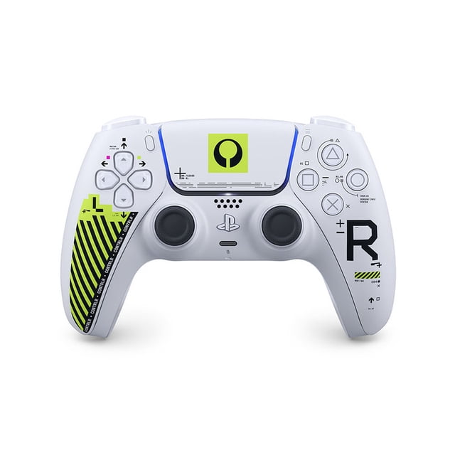 control dualsense playstation 5 marathon edición limitada blanco, vista frontal centrada del mando con panel táctil, joysticks simétricos, D-pad y botones de acción; gráficos industriales con rayas negras y acentos verde neón y detalle tipográfico, símbolo PlayStation en el centro, gatillos adaptativos, micrófono integrado, botón Crear y puerto USB Type-C; apto para transmitir partidas y juego competitivo.