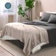 thumbnail image 4 of Manta de Cama Bare Home Sherpa Reversible Liviana Tamaño King Color Piedra, 4 of 6