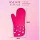 thumbnail image 2 of Juego de guantes de cocina Paris Hilton, resistentes al calor, para ollas, rosas, 2 of 6