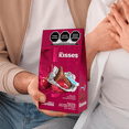 thumbnail image 5 of Chocolate con leche Hershey's Kisses selección especial cereza 120 g, 5 of 5