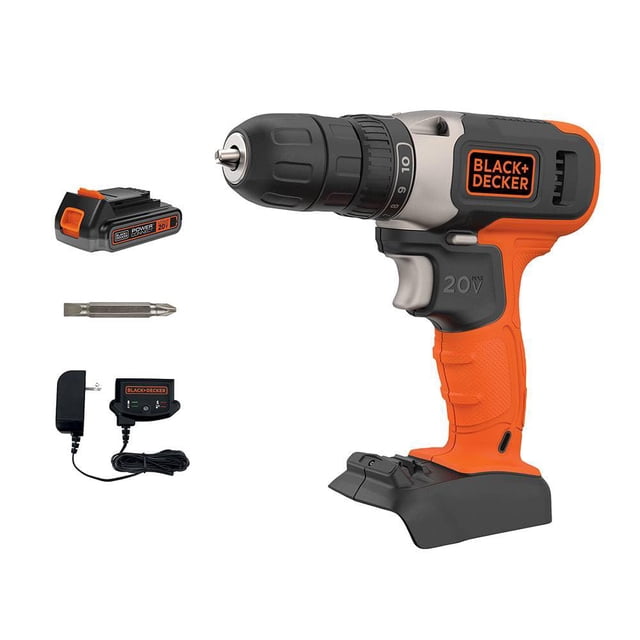 taladro inalámbrico black+decker 20v max* inalámbrico (bcd702c1) atornillador y taladro inalámbrico naranja y negro, vista lateral 3/4 con mandril frontal sin llave y anillo de embrague de 11 posiciones marcado, empuñadura texturizada con marcado 20V y luz LED integrada bajo el portabrocas; se muestran batería 20V MAX adicional, cargador de pared y punta doble. También suele usarse como atornillador compacto para montaje de muebles pequeños.