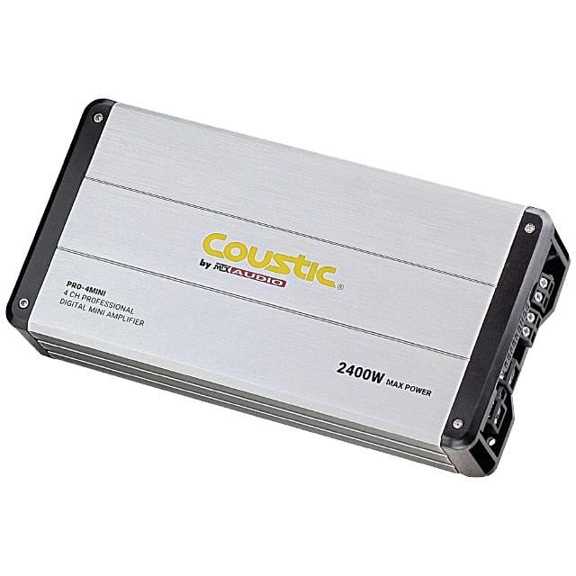 amplificador profesional coustic mini digital 4 canales 1200w rms chpro-4mini ángulo 3/4 frontal, amplificador rectangular gris con carcasa de aluminio cepillado y extremos negros, logo amarillo 'Coustic' centrado, texto '2400W MAX POWER' en la tapa y panel lateral con bornes y controles visibles; a menudo usado en sistemas de audio para autos.