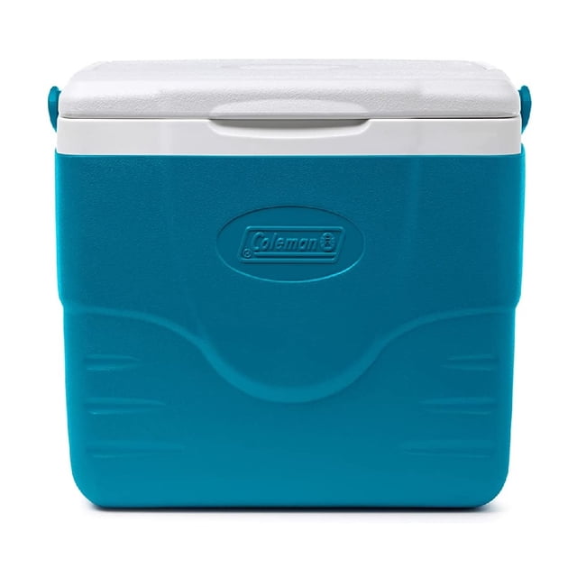 hielera chiller coleman 9qt ocean templock frío azul ezclean — vista frontal centrada de hielera rectangular azul con tapa blanca y logo Coleman en relieve; asas laterales abatibles turquesa, textura de plástico moldeado y cierre superior EZ-Clean; capacidad 9 latas, aislamiento TempLock hasta 1 día; ideal para llevar almuerzo o picnic y apta para guardar snacks y bebidas en viajes cortos.