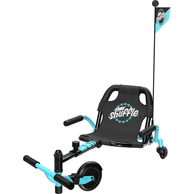 crazy cart shuffle de razor: go-kart de deriva impulsado por niños para mayores de 4 años, tecnología de barra de deriva crazy cart, marco ajustable con 5 configuraciones de longitud — Vista frontal a 3/4 de un kart multicolor Razor Shuffle con asiento tipo hamaca negro y logo "Shuffle", marco tubular ajustable en azul turquesa con cinco posiciones, apoyabrazos acolchados, manillar delantero en T para empuje, rueda delantera de poliuretano negra y ruedas traseras pequeñas para girar y derrapar; bandera de seguridad en asta trasera; sin baterías. Adecuado como montable recreativo para entradas y patios cerrados.