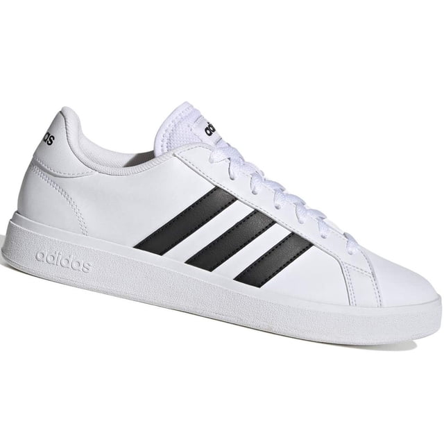 tenis adidas grand court base 2.0 para hombre. gw9250 blanco 27 adidas gw9250 vista lateral 3/4 de tenis blanco de corte bajo con tres franjas negras; exterior de piel sintética, cordones blancos, forro sintético y suela tipo cupsole de caucho texturizada. También son adecuados para uso casual diario y viajes cortos.