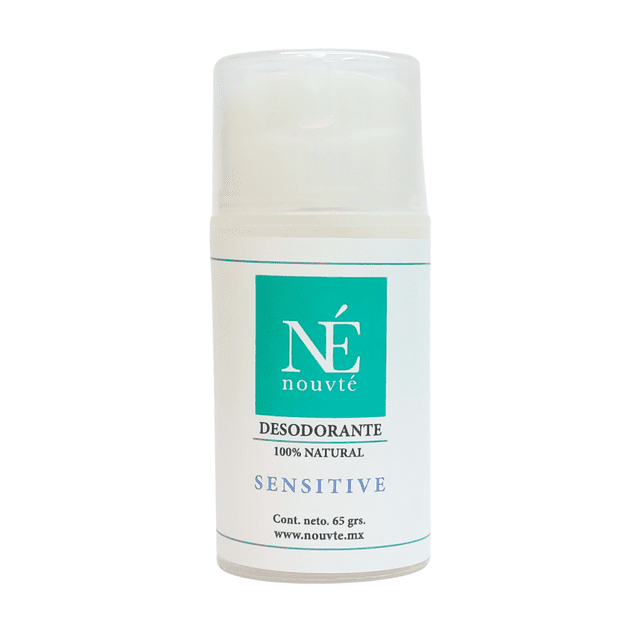 nouvté desodorante natural en crema sensitive 65 gr envase cilíndrico blanco con etiqueta verde y logo 'NÉ', texto 'DESODORANTE 100% NATURAL SENSITIVE', tapa translúcida, vista frontal; diseñado para pieles sensibles, formato compacto de 65 gr y adecuado para llevar en neceser de viaje.
