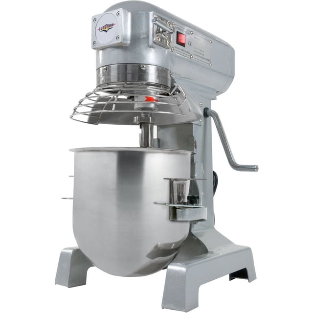 batidora industrial gutstark 20lt planetaria pedestal 750w accesorios vista frontal 3/4 de batidora planetaria plateada con bowl de 20 L, jaula protectora y gancho amasador conectado; carcasa metálica con interruptor rojo, palanca lateral de ajuste y base robusta en acero inoxidable; adecuada para panaderías y reposterías y también usada para preparar grandes cantidades de masas y cremas en cocinas profesionales.