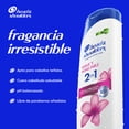 thumbnail image 2 of Shampoo Control Caspa Head & Shoulders Suave y Manejable 2 en 1 con 650 ml, 2 of 5