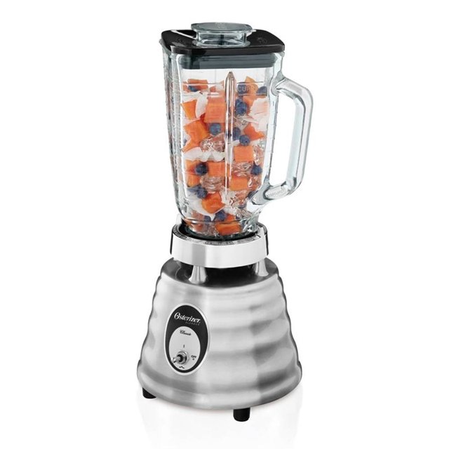 licuadora mod. 450-10, 1v v/vidrio oster 450-10/ Licuadora Oster plata, vista frontal con vaso de vidrio 1.25 l lleno de fruta, tapa negra con tapón dosificador, base metálica acanalada, motor 400W de 1 velocidad, cuchillas desmontables de acero inoxidable y sistema all-metal drive; también suele usarse para triturar ingredientes para salsas y purés.