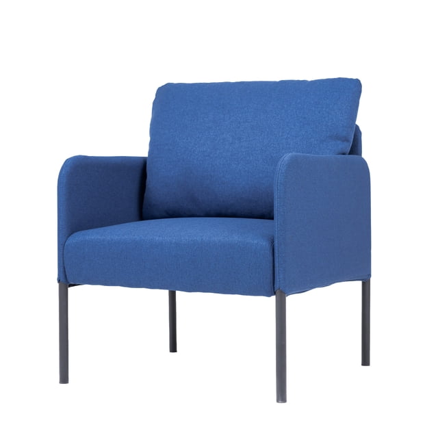 sillón mónaco individual azul oscuro loomber Sillón individual de líneas modernas en tapizado azul oscuro, vista frontal 3/4; asiento amplio con cojín de respaldo suelto, apoyabrazos acolchados y patas metálicas delgadas y altas en acabado oscuro sobre fondo blanco. Adecuado como asiento adicional para sala de estar o recibidor.