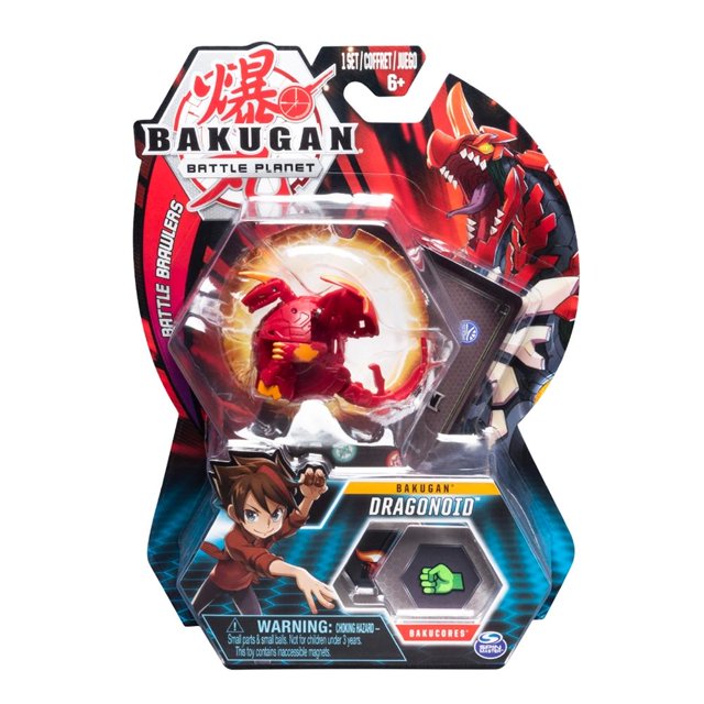 set de juego spin master bakugan dragonoid — figura de transformación de 3.14 pulgadas en empaque frontal; Dragonoid rojo en modo esfera, incluye 2 BakuCores y carta de personaje, vista centrada tipo blister con arte gráfico de batalla.
