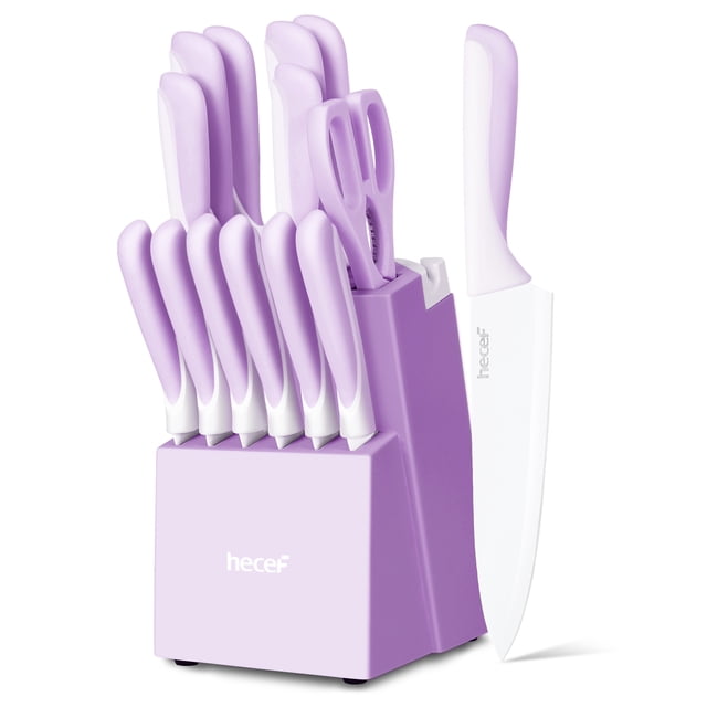 juego de cuchillos de cocina hecef de 15 piezas con recubrimiento antiadherente - morado set completo con bloque de madera ventilado; vista frontal 3/4 que muestra el cuchillo de chef de 20 cm con hoja blanca, santoku, cuchillo para pan, multiusos, 6 cuchillos para carne, pelador, tijeras y afilador, todos con mangos ergonómicos morados; también suele usarse para preparar porciones en eventos y viajes cortesos.