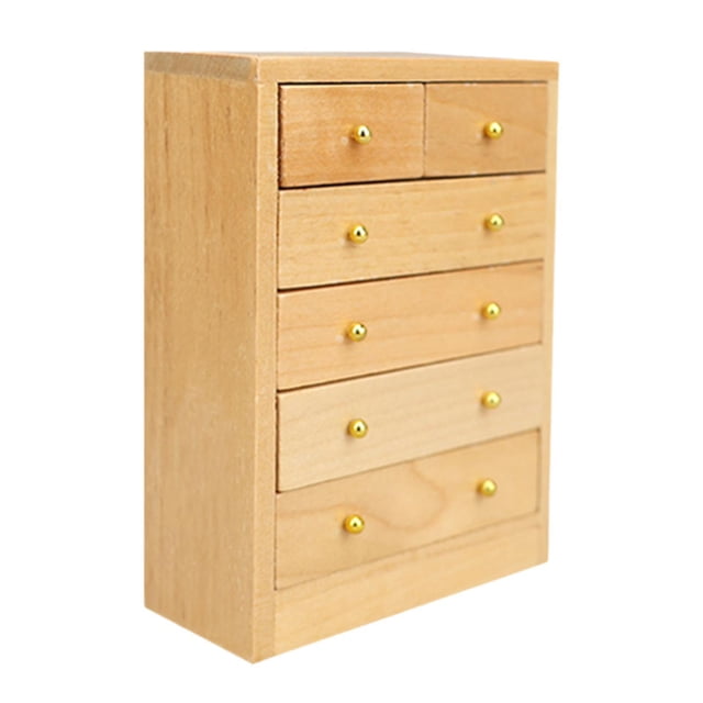 armario organizador, modelo artificial, armario, modelo de escena de bricolaje, armario con cajones pequeño resistente, mesita de noche para casa de - armario organizador mini de madera color natural a escala 1/12, vista frontal con seis cajones (dos pequeños arriba, cuatro debajo), tiradores dorados y veta de madera visible; medidas 7.8 x 3.4 x 10.5 cm. Suele usarse como mesita de noche o mueble decorativo en casas de muñecas y escenas de bricolaje.