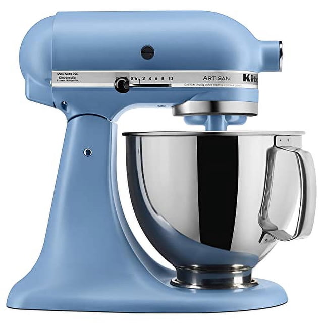 kitchenaid kitchenaid?? artisa Batidora de pedestal KitchenAid Artisan azul claro, vista 3/4 frontal con cuerpo metálico curvo, placa con selector de velocidades numeradas, tazón de acero inoxidable con asa y base ancha; a menudo usada para batir claras o preparar masas pequeñas.