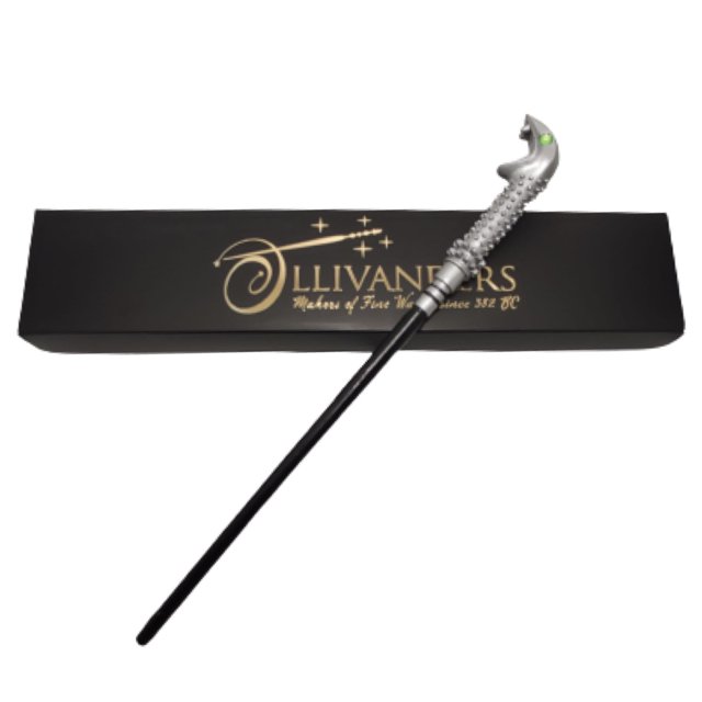 varita magica para magos harry potter de resina con nucleo metálico sólido de metal con caja ollivanders dumbledore hermione sauco cosplay disfraz accesorio modelo a escoger — Varita negra de resina (30–37 cm) con núcleo metálico, mango plateado esculpido en espiral con detalle tipo gema verde; presentada sobre caja Ollivanders negra con logo y letras doradas (38x8x3 cm). A menudo usada como accesorio de colección o para disfraces.