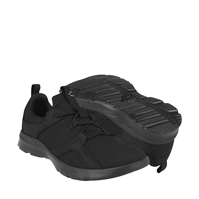 tenis dama charly 1049734007 textil negro charly 1049734007 Tenis casuales para mujer en negro, vista frontal y lateral de par con upper textil de malla y cordones planos, tirador en talón y suela de goma estriada; diseño urbano y ligero, adecuado también para caminatas cortas.