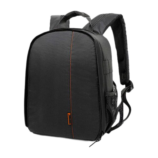 mochilas para cámara,mochila para cámara dslr slr bolsa para cámara fotógrafos,mochila de viaje para fotografía impermeable para mujeres y hombres,estuche para cámara mochila negro naranja Vista frontal 3/4 de mochila negra con costura vertical naranja, silueta rectangular compacta, correas y asa superior acolchadas; tejido de nylon resistente al agua, bolsillo lateral de malla, cremallera exterior y panel interior con divisores acolchados removibles; medidas aprox. 25 x 15 x 34 cm; también usada a menudo como estuche de viaje compacto para accesorios fotográficos.