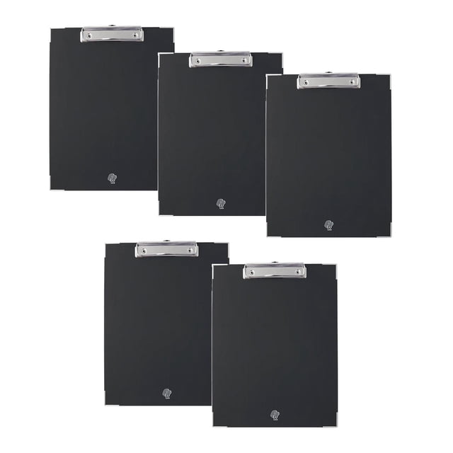 tabla sujetapapeles con clip techmakro negra 5 pz conjunto de cinco tablas porta documentos negras, vista frontal vertical con clip metálico plateado en la parte superior; silueta rectangular tamaño carta (33 x 24 x 0,3 cm), superficie lisa de cartón/PVC y logo Techmakro en la esquina inferior; ideal para rellenar formularios y mantener hojas firmes sin marcas. También suele usarse como soporte portátil para tomar notas en recorridos de oficina.