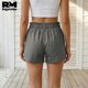 thumbnail image 4 of Short Casual de Mujer Con Cordón Ajustable y Bolsillos gris Chico, 4 of 5