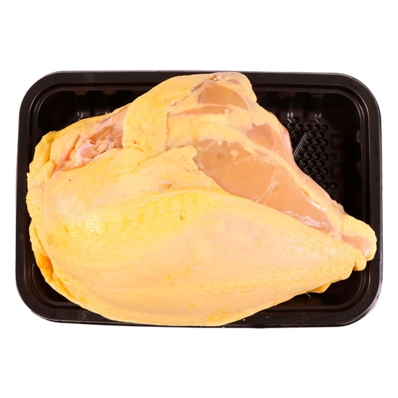 Pechuga de Pollo con Hueso Corte Americano por Kilogramo Peso Aproximado por Charola 800 g