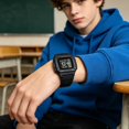 thumbnail image 4 of Reloj Deportivo Digital con Función Luminosa Nocturna, Sumergible 50m, Cronómetro, Alarma, Correa de Silicona, Uso Casual al Aire Libre para Hombres, Mujeres, Jóvenes y Estudiantes, 4 of 9