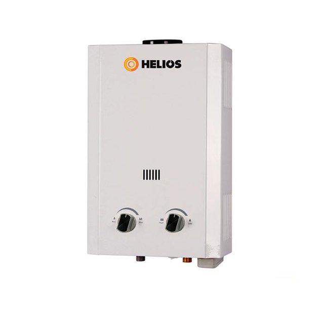 calentador de paso 6lt lp helios eficiencia energética 89% tipo de gas lp. Calentador instantáneo blanco de pared Helios con logotipo en la parte superior, rejilla de ventilación central y dos perillas de control en la base; conexiones de agua y gas visibles en la parte inferior. Activación por flujo de agua, rendimiento 4.5 l/min y aumento de temperatura aproximado 25°C; tamaño compacto adecuado también para instalaciones en espacios reducidos.