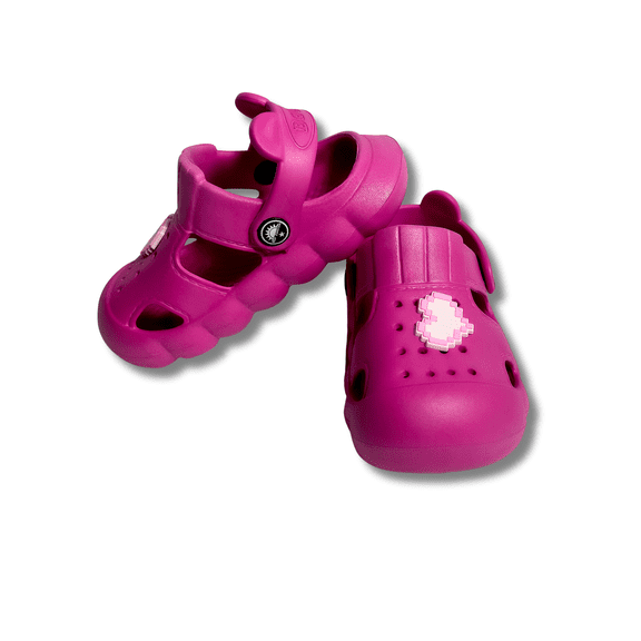 SANDALIAS PARA NIÑA LIGERSA Y ANTIDESLIZANTES EVA COLOR FUCSIA CON PINES DECORATIVOS