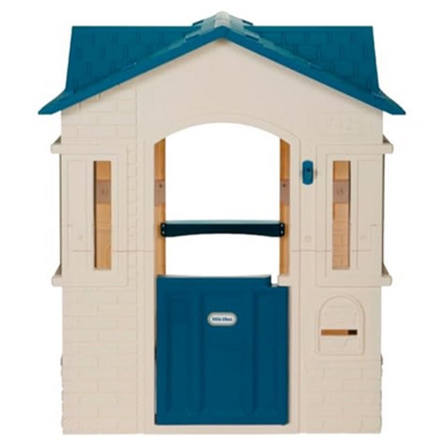 casa de campo little tikes Multicolor casita infantil para exterior con techo azul oscuro, puerta abatible hasta media altura, ventanas estrechas, buzón simulado y paredes texturizadas tipo ladrillo; estructura resistente ideal para juego de roles en patio o jardín.
