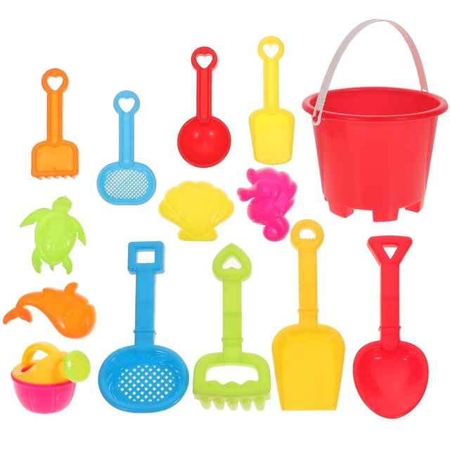 feltechelectr 1 juego de juguetes de arena de playa de verano para exteriores, divertidos para niños: set surtido de plástico en vista frontal sobre fondo blanco; incluye cubeta roja con asa, palas y pala de mano en rojo, amarillo y azul, rastrillo y colador azules, moldes de concha, tortuga, caballito y pez en tonos verde y rosa, regadera pequeña y accesorios apilables; tamaño aproximado 16.5x16.5x12.5 cm, ligero, ideal para playa, jardín y juegos al aire libre y también útil como accesorios para casitas de muñecas.