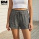 thumbnail image 3 of Short Casual de Mujer Con Cordón Ajustable y Bolsillos gris Chico, 3 of 5