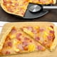 thumbnail image 2 of Pizza Hawaiana Entera con Piña y Jamón, 1 Pieza, 2 of 5