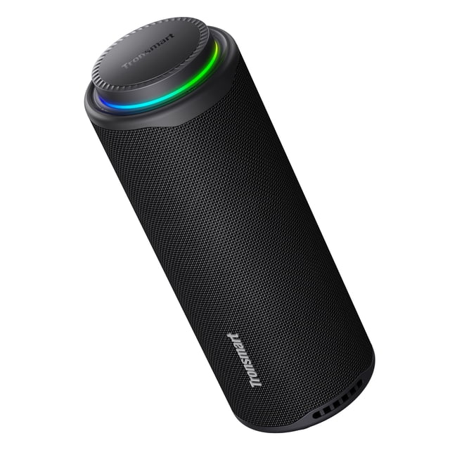 bocina bluetooth tronsmart t8 negra portátil para exteriores, vista 3/4; cilindro negro con malla texturizada y logo Tronsmart, control circular superior con anillo LED multicolor y rejilla de salida en la base; 40W, sonido 360° y hasta 18 horas de reproducción; también apta para llevar en caminatas o viajes cortos.