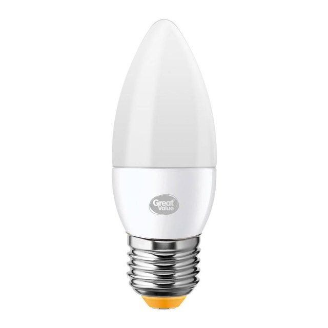 foco led great value blanco luz fría E27, vista frontal centrada de bombilla tipo vela con difusor blanco mate y base roscada plateada; logo Great Value en el cuerpo, consume 5W, 350 lúmenes y 15,000 h de vida útil según ficha. Diseño decorativo para lámparas de candelabro y acentos interiores; a menudo usado para iluminación de comedor o pasillos.