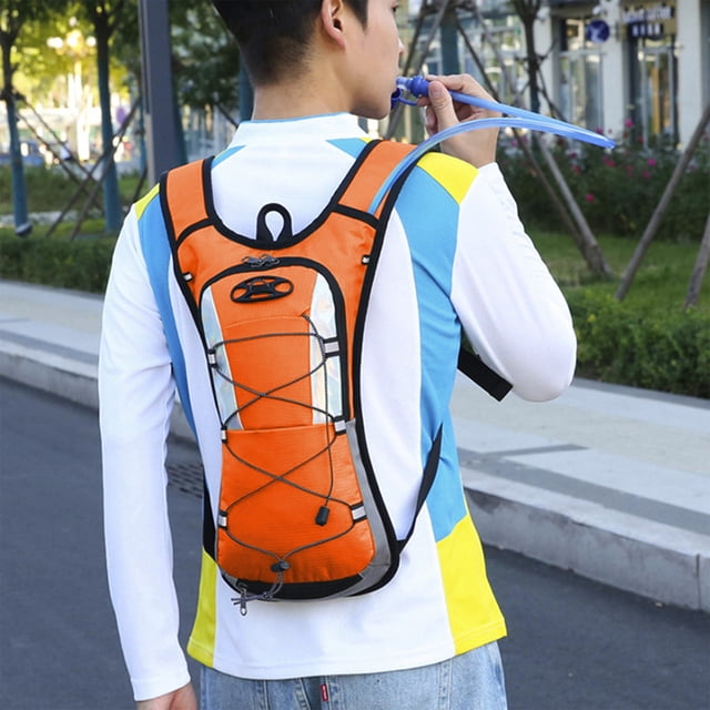 Mochila de Hidratación para Senderismo, Running y Ciclismo: Depósito de Agua de 2 Litros, Correas Ajustables, Detalles Reflectantes, Bolsillo de Malla y Diseño Ligero de Poliéster para Deportes Al Ai