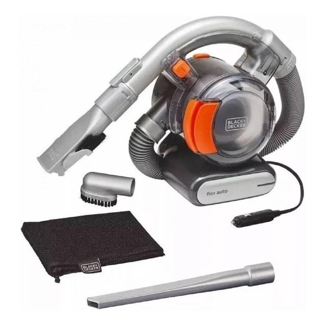 aspiradora automovil auto flex 12v 560 ml black+decker bdcv560f Aspiradora de mano para auto, vista 3/4 con manguera flexible de 1.2 m; depósito transparente de 560 ml con pestillos naranjas, cable para tomacorriente de 12V tipo mechero, boquilla alargada, boquilla 2 en 1 con cepillo para tapicería, accesorio para ranuras y funda negra. Adecuada para limpiar asientos, ranuras y guanteras del vehículo; también suele usarse para limpiar paneles interiores.
