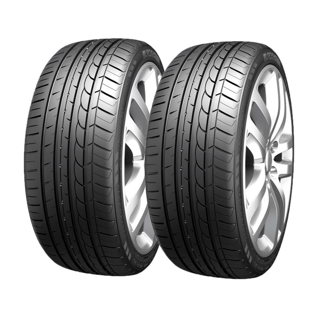 paquete de 2 llantas 225/40 r18 - blackhawk hu02 vt 92w xl, vista 3/4 frontal de dos neumáticos montados en rines; banda de rodamiento con cuatro ranuras longitudinales simétricas, ranuras laterales integrales, laminas de alta densidad y bloques de paso variable visibles, perfil bajo y hombros marcados sobre fondo blanco. A menudo usadas como reemplazo para vehículos deportivos compactos por su tamaño 225/40 R18.