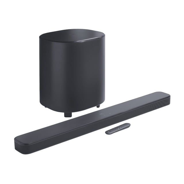 barra de sonido de 5.1 canales con dolby atmos jbl bar 500mk2 barra frontal delgada negra con rejilla continua, control remoto negro delante y subwoofer inalámbrico cilíndrico negro de 250 mm detrás; acabado mate sobre fondo blanco, muestra configuración para cine en casa con graves potentes y compatibilidad HDMI eARC y Dolby Vision. A menudo usada para mejorar audio de televisores y juegos.