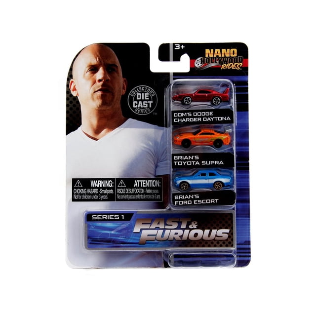 paquete de 3 vehiculos nano hollywood rides - fast and the furious jada toys paquete de 3 vehículos a escala Negro en empaque blister con tarjeta Fast & Furious y logo Jada Toys; vista frontal con tres modelos en filas verticales y nombres de modelo visibles en la tarjeta; a menudo usado como set de exhibición para coleccionistas de miniaturas.
