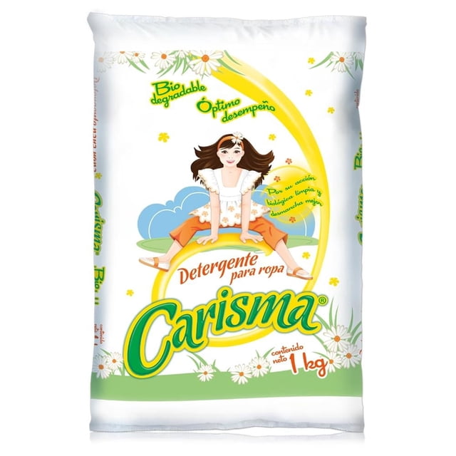 detergente en polvo carisma para ropa blanca y de color 1 kg Empaque frontal blanco con logotipo Carisma en verde y amarillo, texto "Detergente para ropa" y "contenido neto 1 kg", ilustración central de mujer sentada sobre césped y flores y acentos verdes y amarillos.