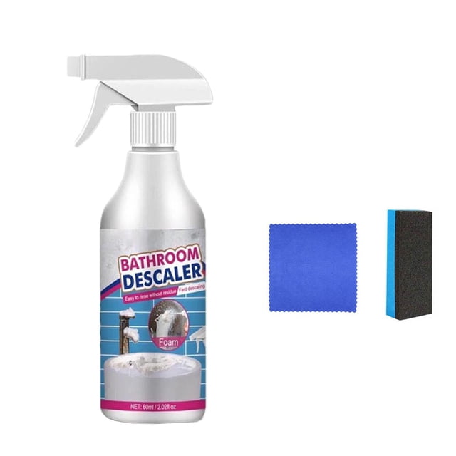limpiadores domésticos limpiador de baño quitacristales de baño quitamanchas de grifos de azulejos limpiador de bañeras líquido limpiador de 60 ml botella pulverizadora plateada con etiqueta frontal "Bathroom Descaler" y gráfico de espuma, vista frontal centrada junto a una gamuza azul y una esponja negra con borde azul sobre fondo blanco; indicado para azulejos, grifos, bañeras y vidrios y también suele usarse para limpieza puntual de accesorios metálicos.